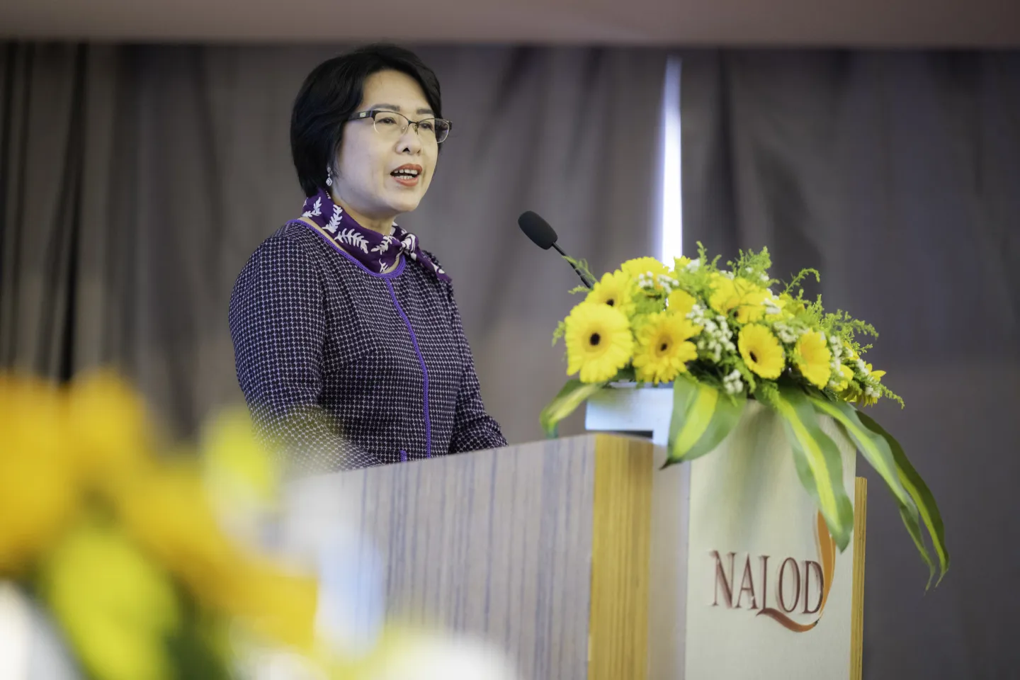 Tran Thi Hong Minh, President of CIEM, emphasized that enhancing labour productivity is crucial for sustainable economic growth and achieving Vietnam’s long-term development goals.