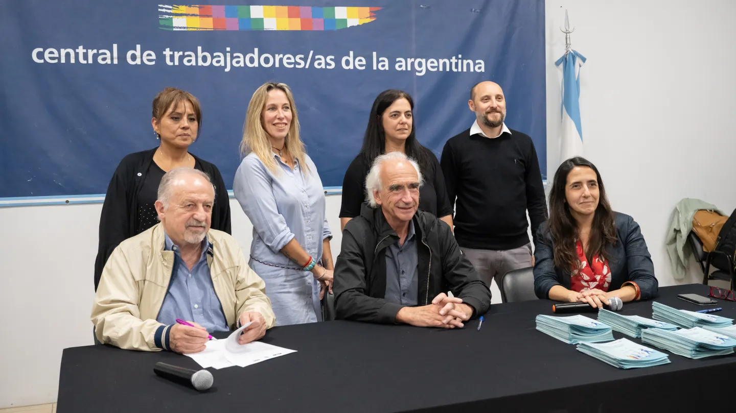 Representantes de las tres sindicales y de OIT en Argentina en el evento de presentación oficial de la Red.