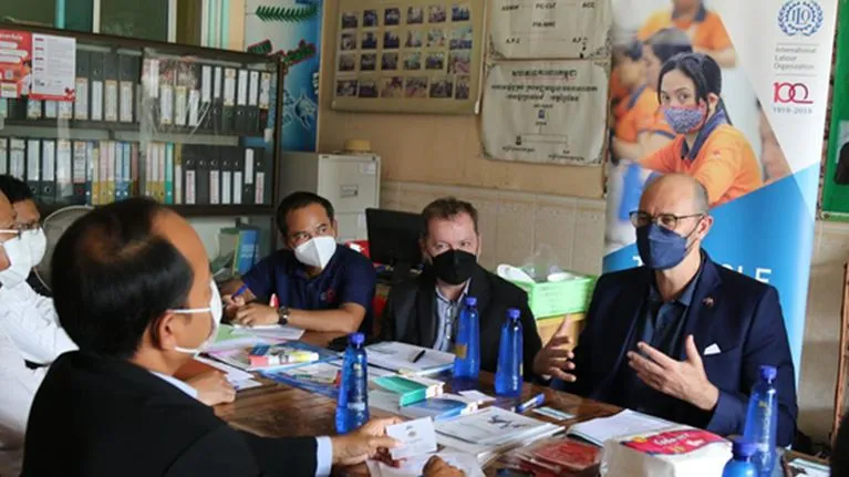 Ambassador Nankervis and President of CLC, Mr Ath Thorn, at the CLC MRC Office in Prey Veng. 