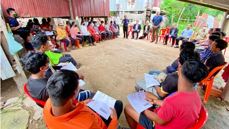 Information and discussion session at a local community in Prey Veng with prospective and returned migrant workers. 
