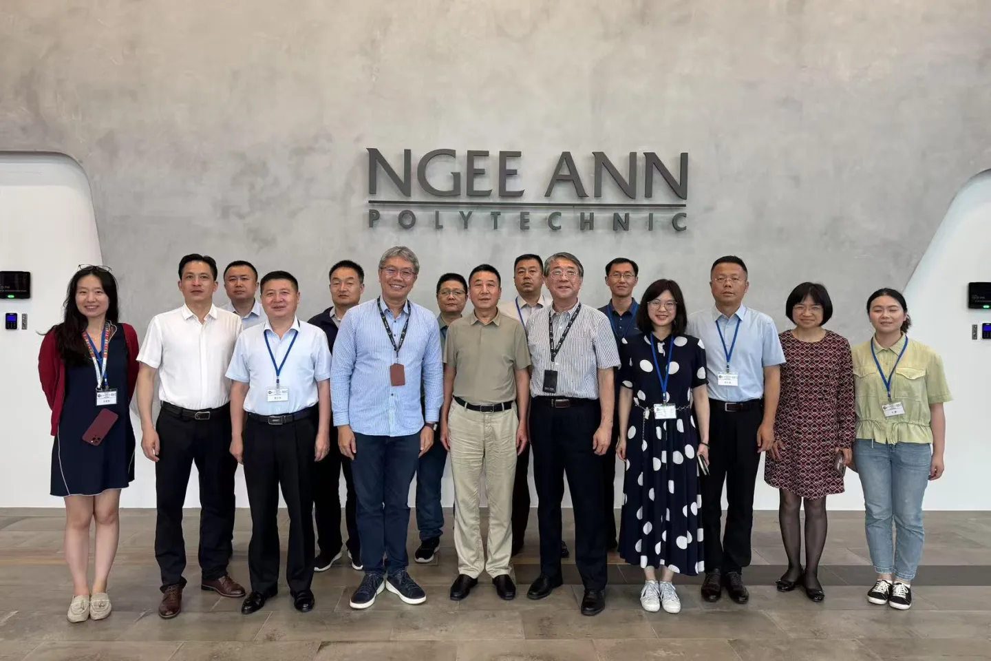 The Chinese delegation visiting Ngee Ann Polytechnic in Singapore ©ILO