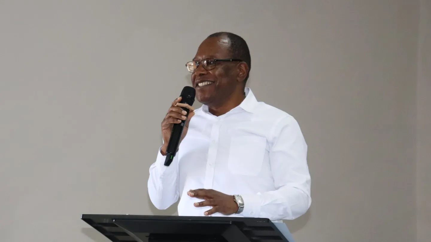Zambia Sugar Plc Managing Director, Mr. Oswald Mangwenzi speaks at the ceremony.