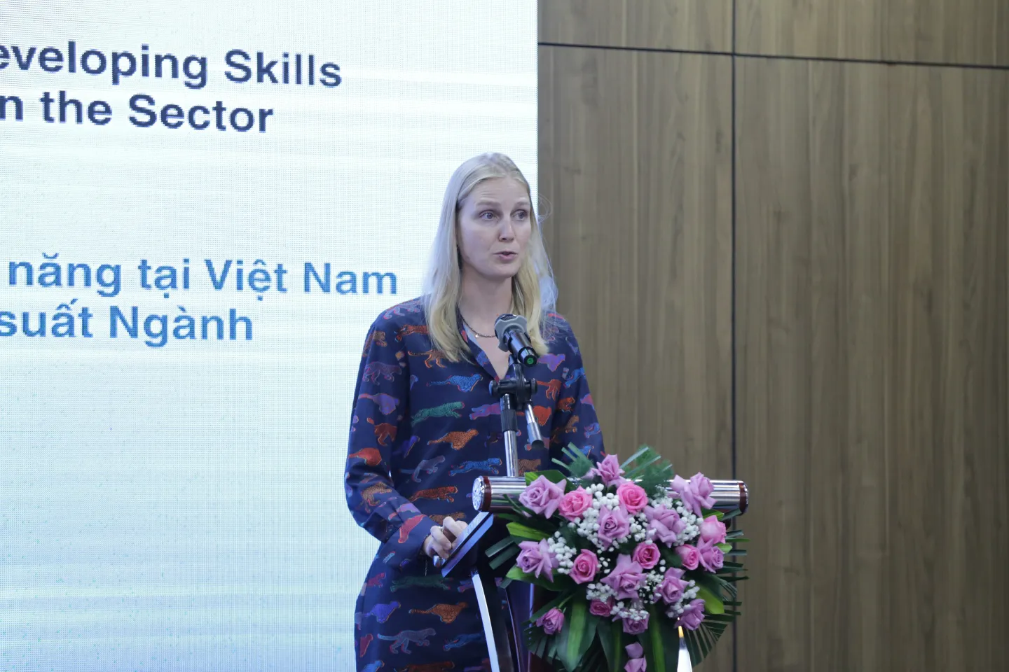 Fleur Gribnau, First Secretary of Economic Affairs at the Dutch Embassy, commends the ILO, VITAS, and sectoral stakeholders for their collaborative efforts in advancing skills development—paving the way for a stronger, more competitive textile and garment workforce in Viet Nam.