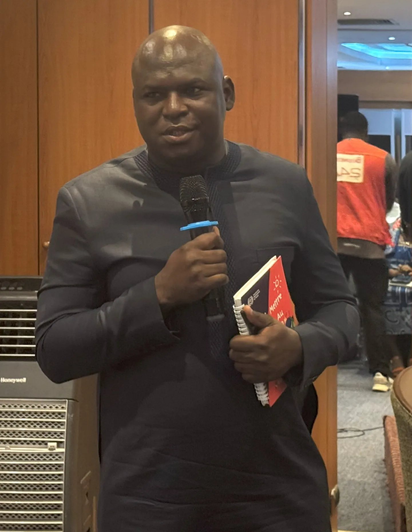 Dramane Batchabi, Spécialiste en protection sociale, au bureau de l’OIT à Dakar insistant sur l’importance du partage d’expérience entre pays africains sur la protection sociale