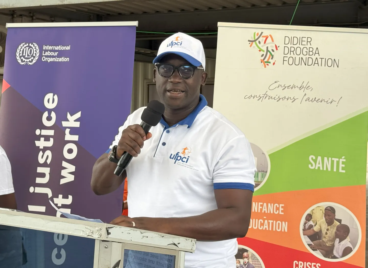 Zoro Marc, ancien footballeur international ivoirien, sensibilise les jeunes footballeurs à la migration bien préparée