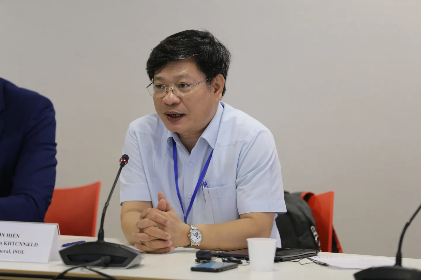 Bui Ton Hien, Vice Director General, ISOL, Ministry of Home Affairs spoke at the meeting