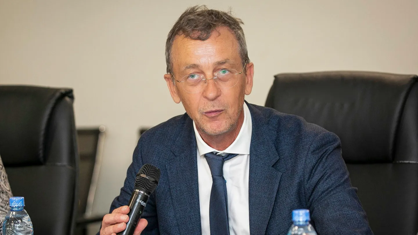 Portrait de Lars Nieder, Chef de la coopération au développement à l’Ambassade d’Allemagne en Côte d’Ivoire.