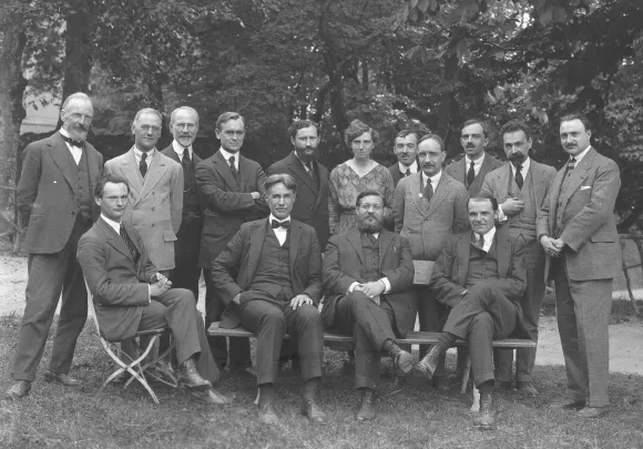 ILO managers in 1921 in a graden with Albert Thomas