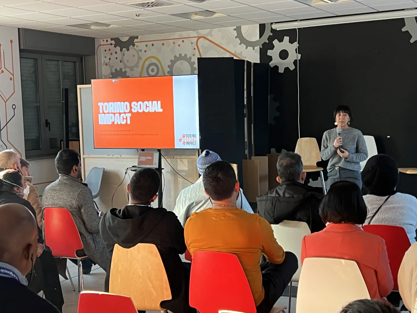 A representative from local SSE actors in Turin share the experiences of “Torino Social Impact.”