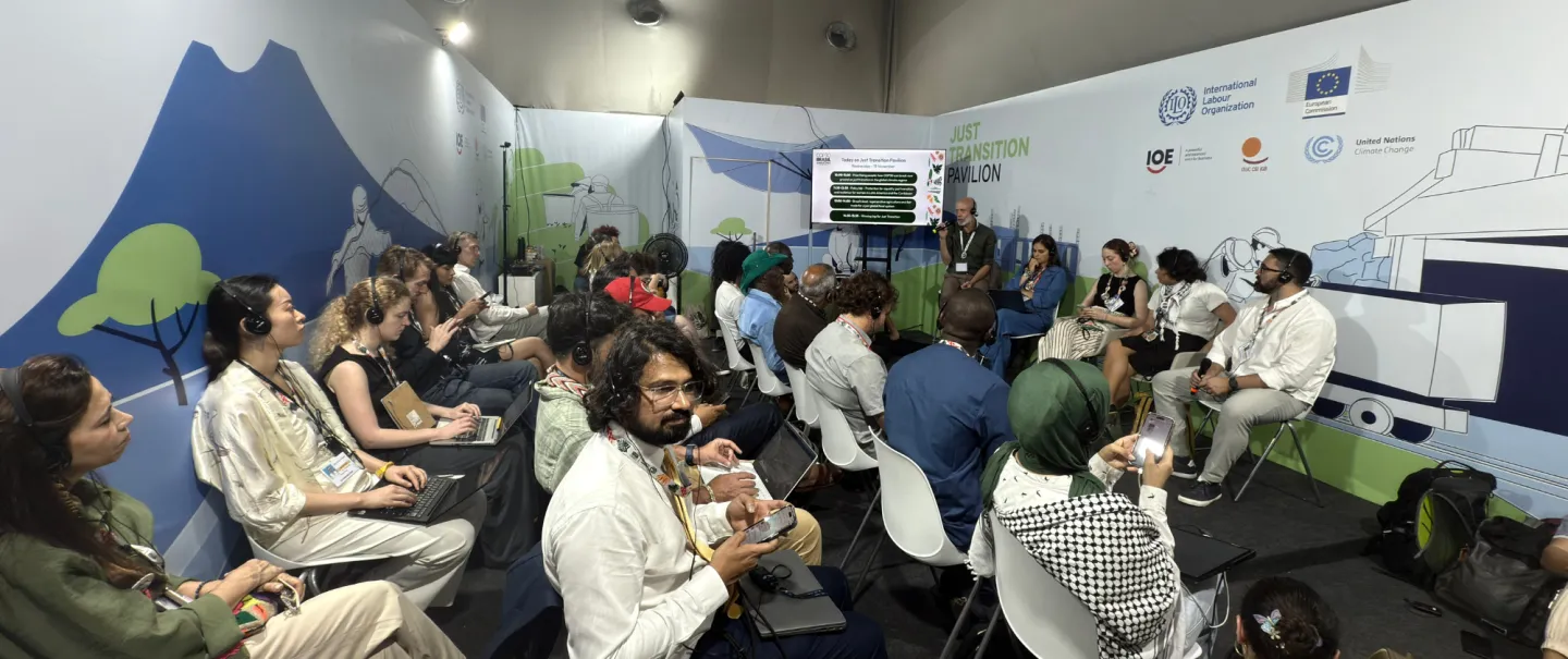 En la COP30, el Pabellón de la Transición Justa se consolidó como un punto clave para conectar la transición justa con temas como el diálogo social, los empleos verdes, la protección social y los medios de implementación.