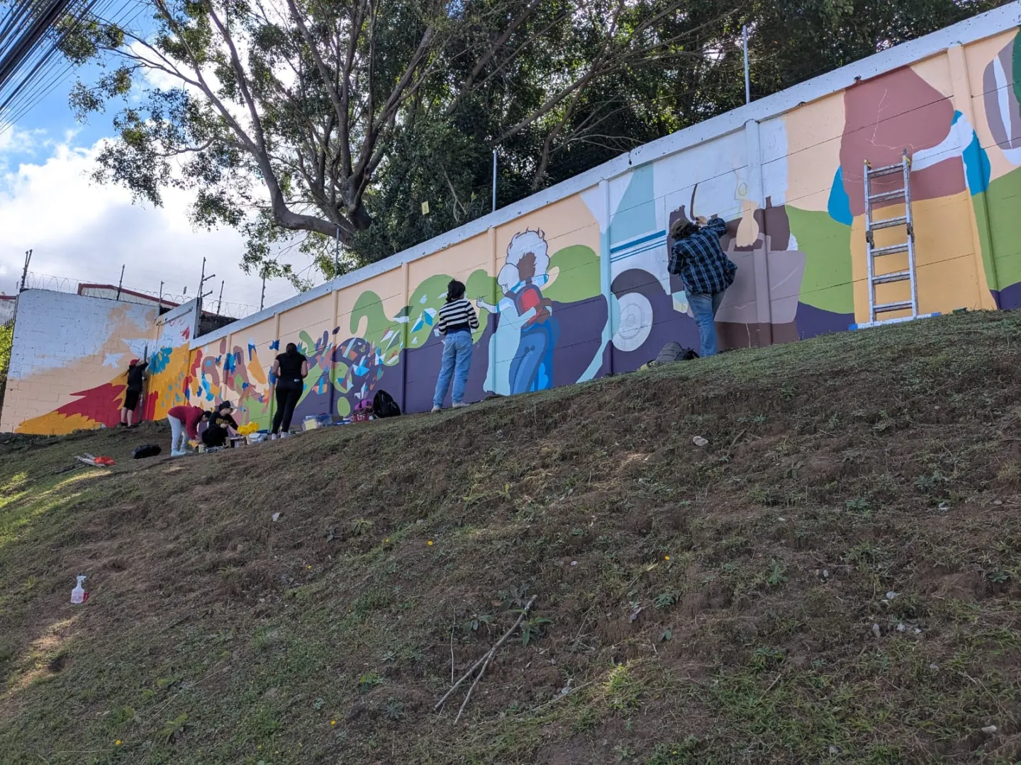 La construcción del mural no fue un acto solo estético, sino un ejercicio de reflexión sobre las vulnerabilidades que experimentan las poblaciones trabajadoras nacionales y migrantes. 