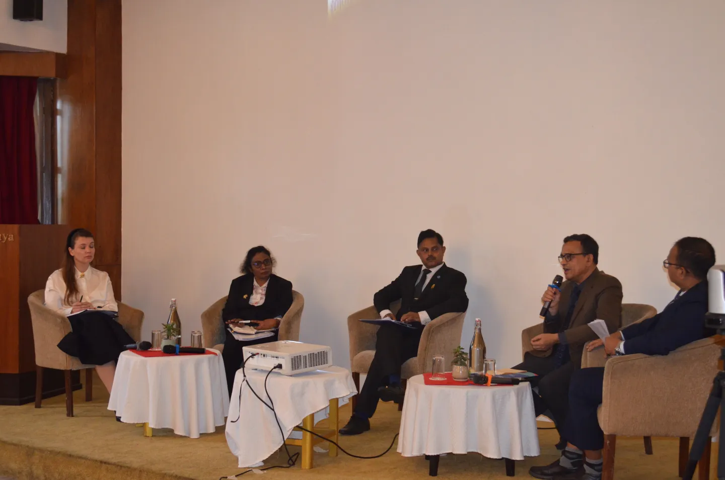 Panel discussion with officials from Bangladesh and Sri Lanka on South Asian experiences in extending social protection to migrant workers through national measures and cross-border coordination.
