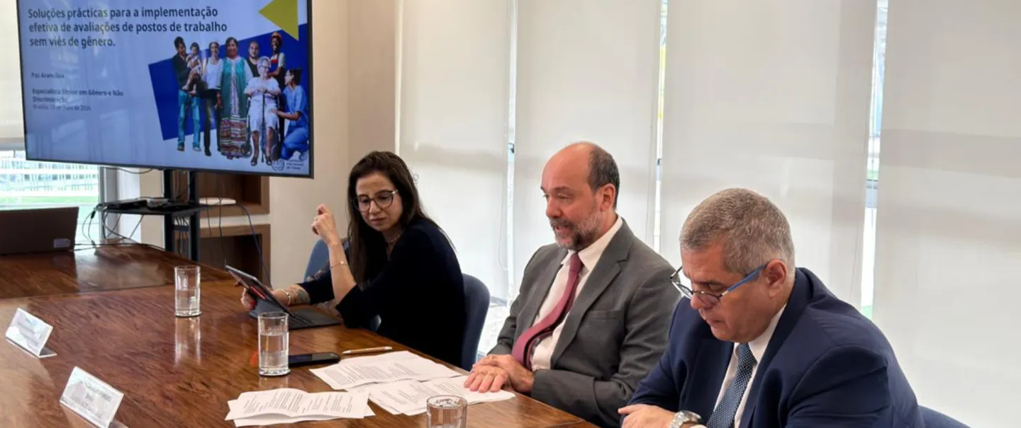 O lançamento do Guia busca ampliar o acesso a instrumentos práticos para reduzir a desigualdade salarial de gênero. 