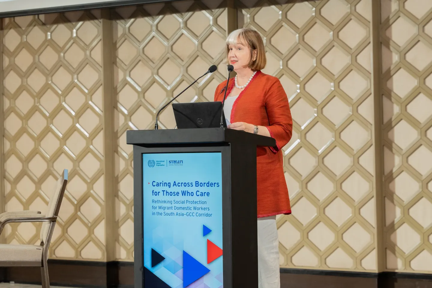 Joni Simpson, Director of the ILO Country Office for Sri Lanka and the Maldives,  delivering the opening remarks of the ILO STREAM Programme side event on social protection for migrant domestic workers. Sri Lanka 24/4/2026