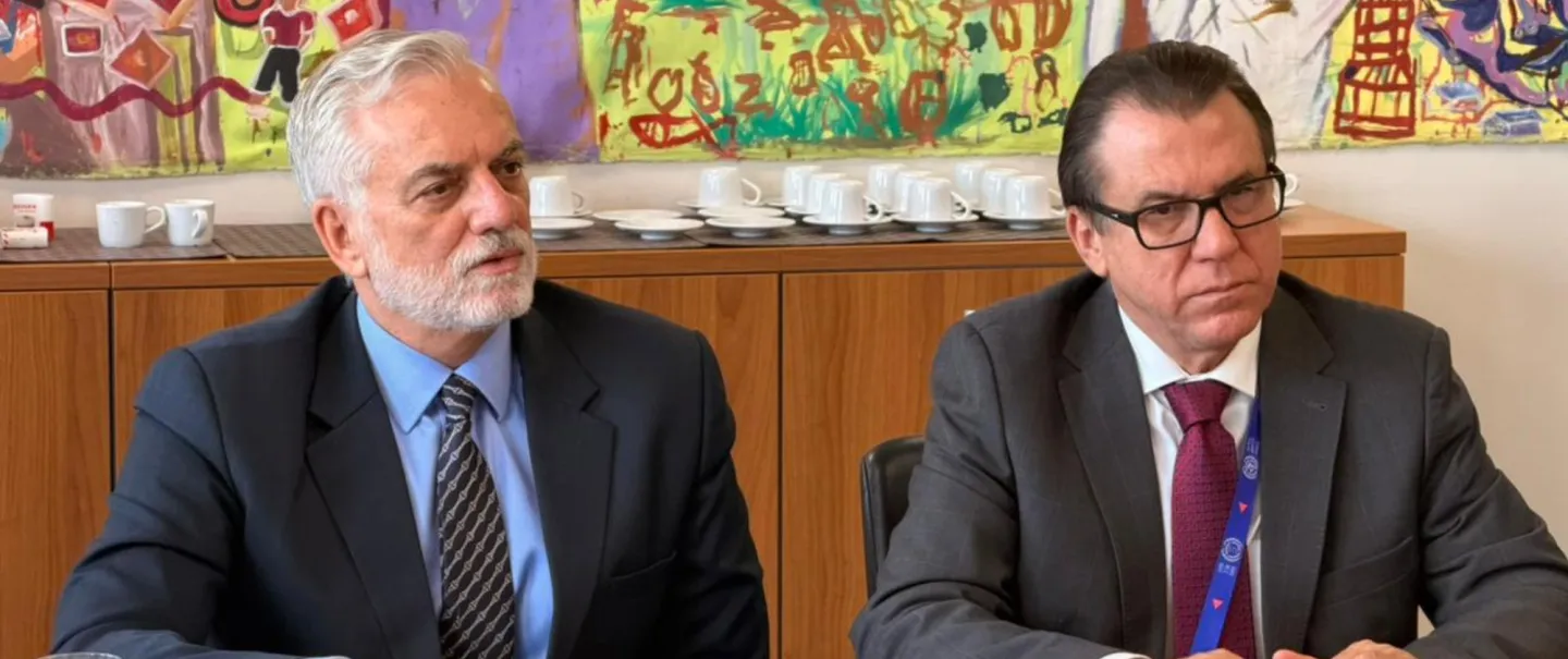 Ministro do Trabalho, Luiz Marinho, e Embaixador Tovar Nunes liderarm a reunião