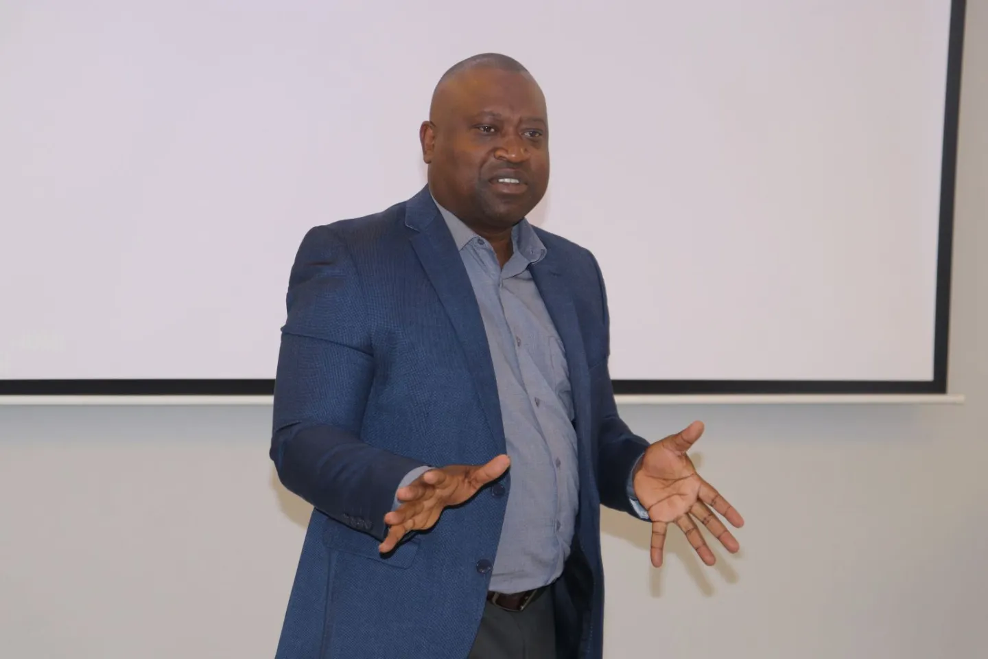 ILO Senior Programme Officer Mr. Gerald Tembo speaks at the event in Kabwe.