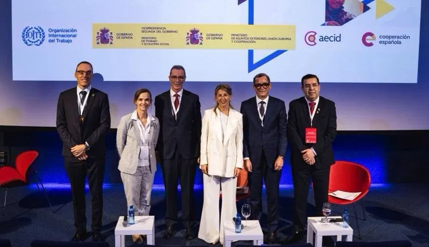 Participantes en el evento “40 años de cooperación internacional para el desarrollo entre España y la OIT en Iberoamérica”, que tuvo lugar durante la VI Conferencia de Ministras y Ministros de Trabajo de los países iberoamericanos ©MITES