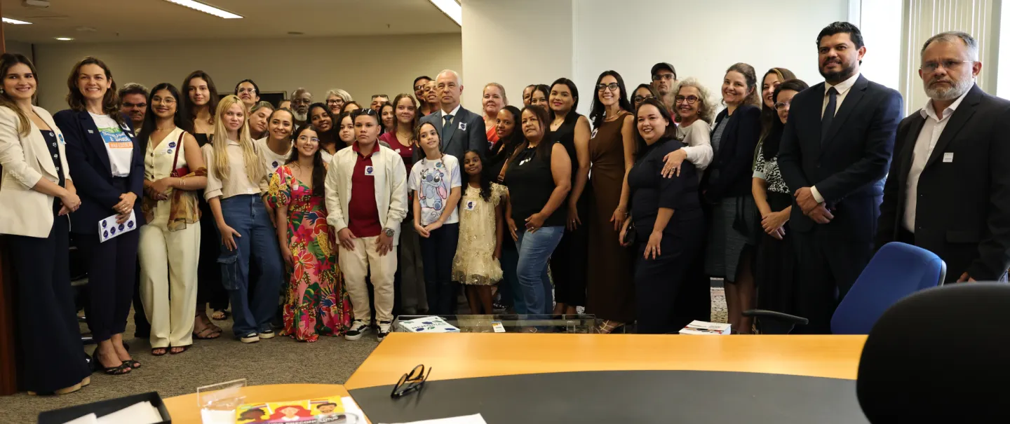 No TST, conheceram a atuação do Tribunal e do Programa Trabalho Seguro.