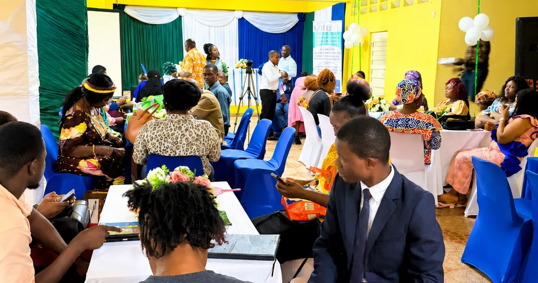 Participants to the meeting on strengthening the implementation of ILO Convention No. 189 on domestic workers in Freetown, Sierra Leone.