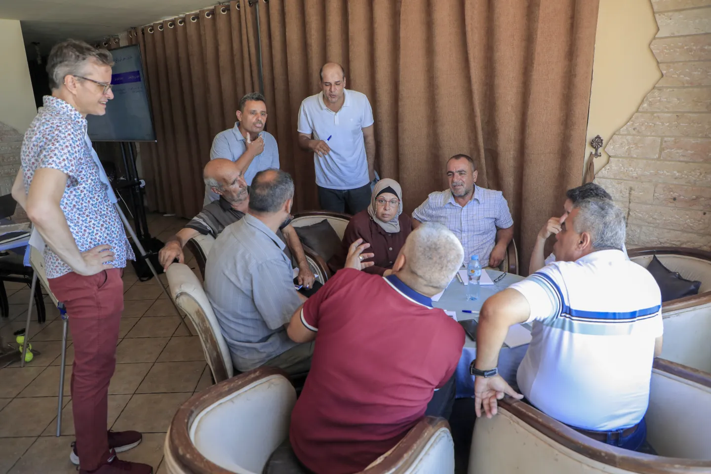 Participants at the ILO-supported planning workshop work on a roadmap  outlining the PGFTU’s role in Gaza’s recovery and reconstruction