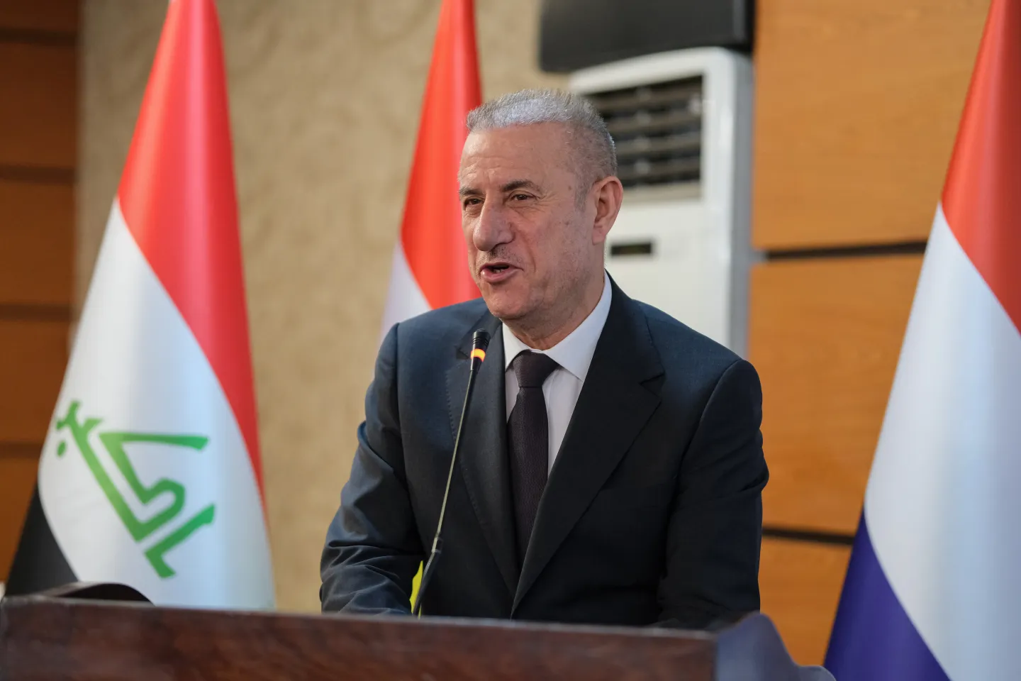 Majid Sayed Salih, Deputy Governor of Duhok, speaking at the launch of the EIIP Guidelines.