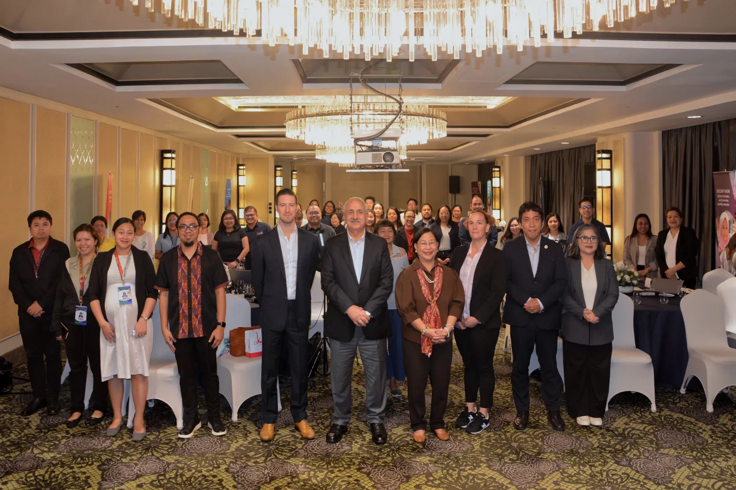 Group photo of project partners of the RISSC-Nickel