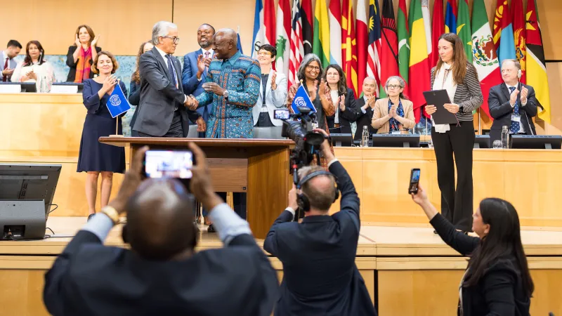 Applause during the closing ceremony of the 114th International Labour Conference as delegates celebrate the adoption of a new convention on decent work in the platform economy.